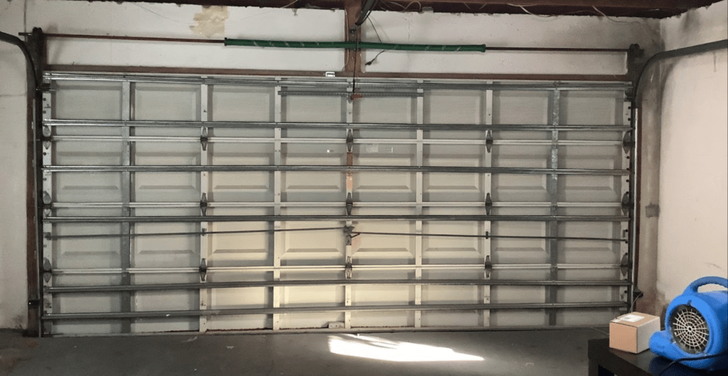 Hurricane Garage Doors, Garage Door Strut Placement
