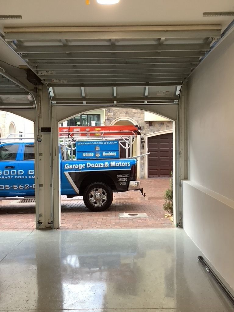 garage door repair Hialeah FL