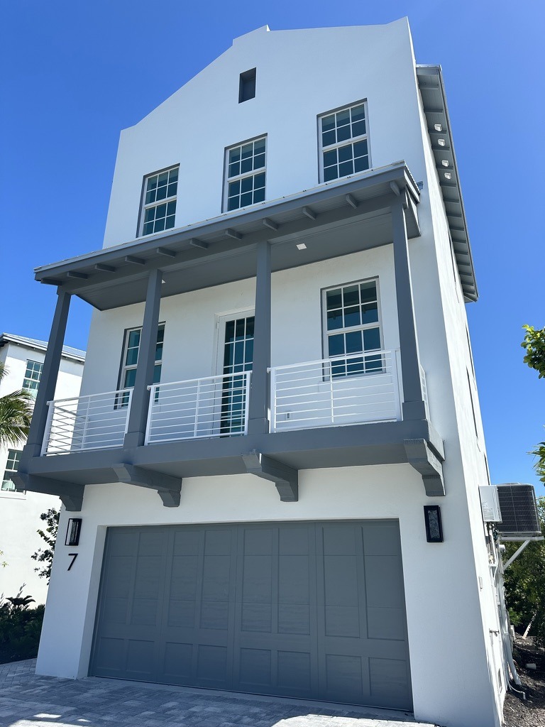 New Garage Doors Near You in Miami, FL